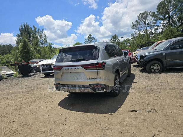 New Lexus LX 600 2025 Silver