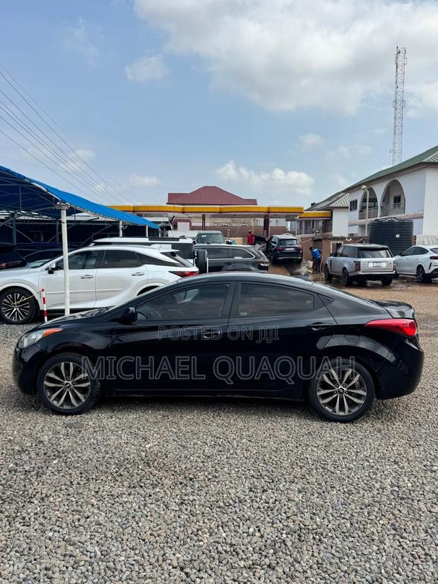 Hyundai Elantra 2012 Black