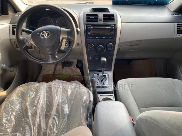 Toyota Corolla 2013 Silver