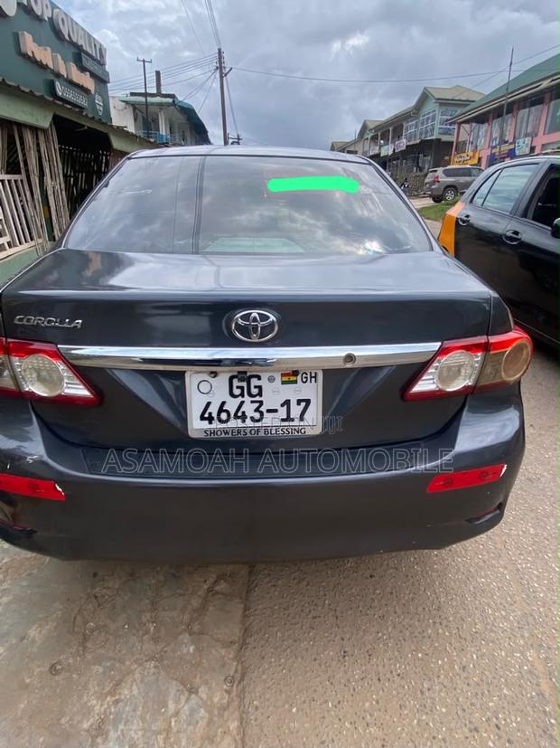 Toyota Corolla 2012 Gray