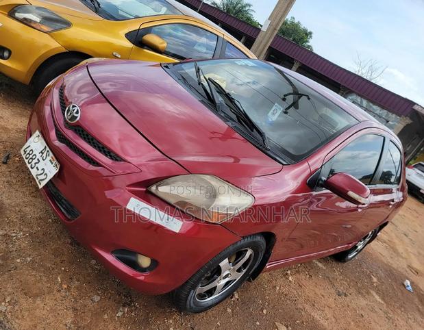 Toyota Belta 2010 Red