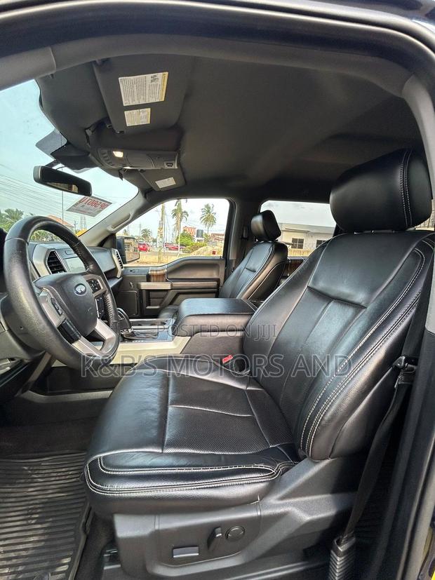 Ford F-150 Lariat 4x4 SuperCab Styleside 6.5 ft. box 145 in. WB 2019 Blue