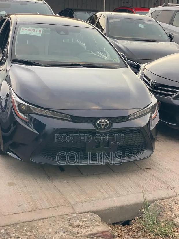 Toyota Corolla 2022 Blue