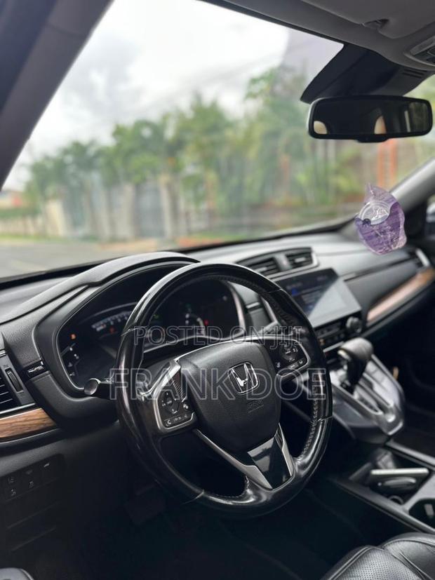 Honda CR-V Touring AWD 2018 White
