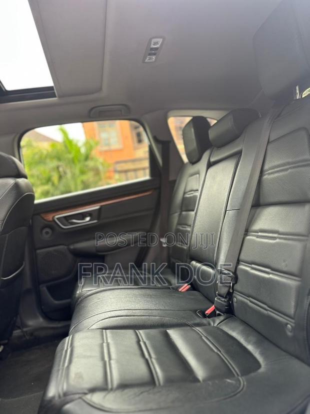 Honda CR-V Touring AWD 2018 White