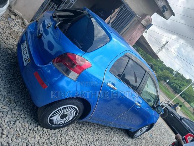 Toyota Vitz 1.3 FWD 3dr 2010 Blue