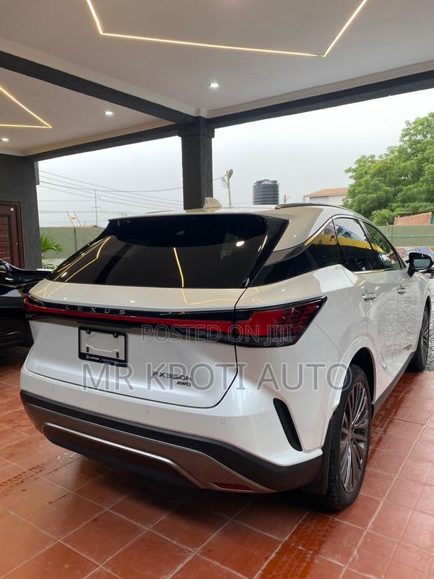 Lexus RX 2024 White