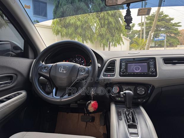Honda HR-V LX 2022 White