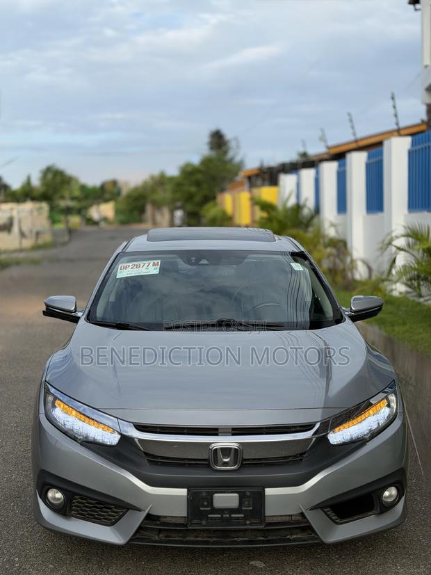 Honda Civic Touring 4dr Sedan (1.5L 4cyl) 2017 Silver