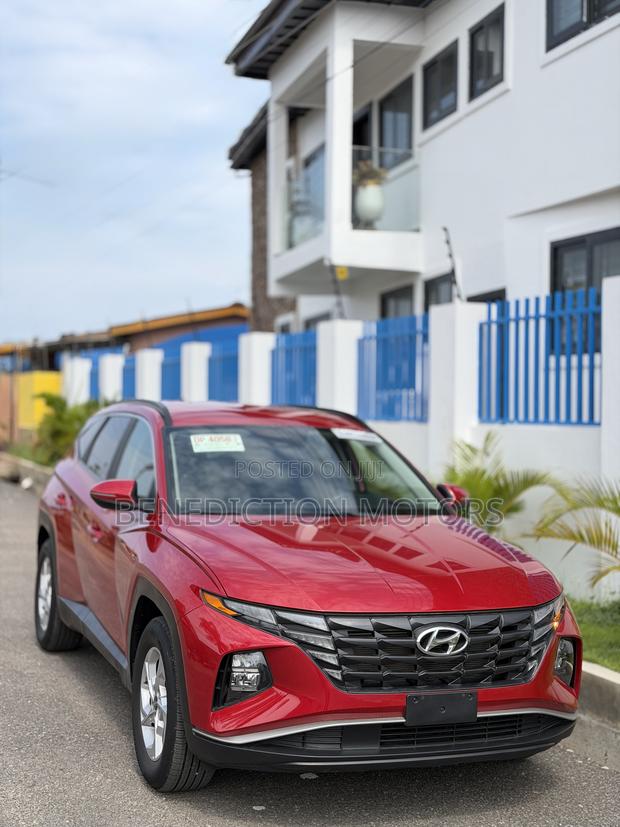 Hyundai Tucson SE 2022 Red