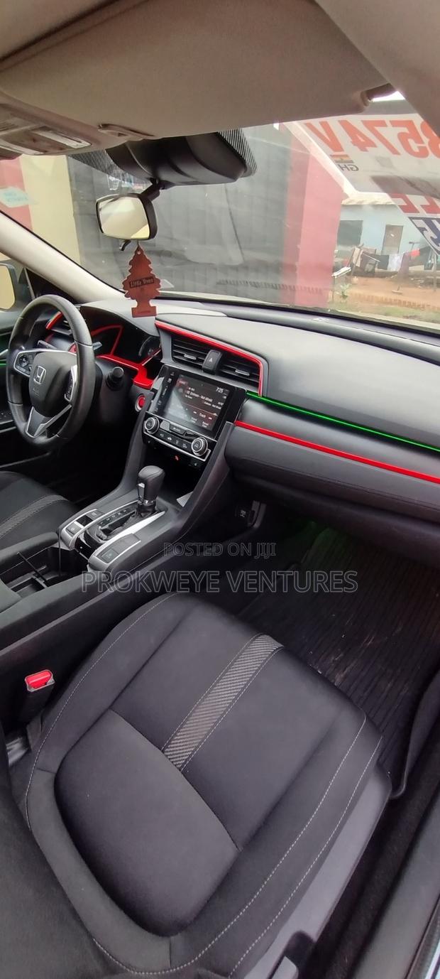 Honda Civic Touring Sedan 2019 Gray