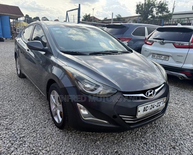 Hyundai Elantra GLS Sedan FWD (1.8L 4cyl 6A) 2013 Gray