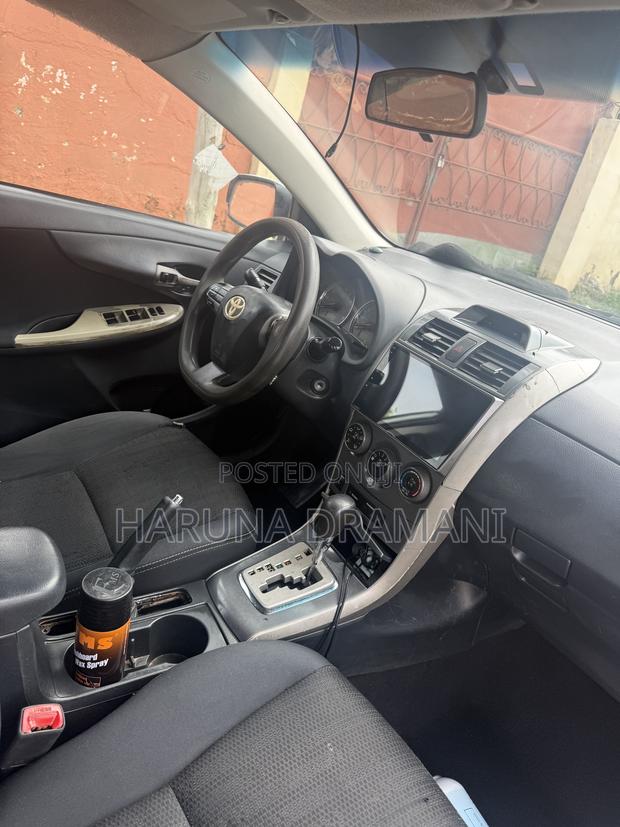 Toyota Corolla S 4dr Sedan (1.8L 4cyl 4A) 2013 White