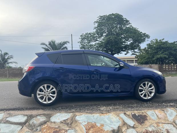 Mazda Axela 2011 Blue