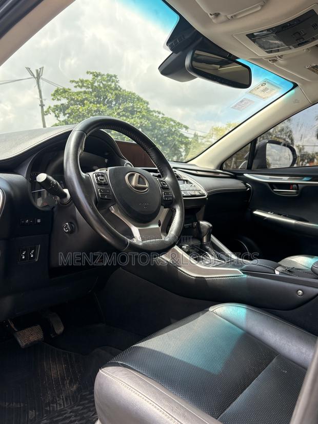 Lexus NX 300 AWD 2019 Black
