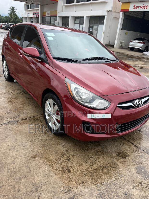 Hyundai Accent 2016 Red