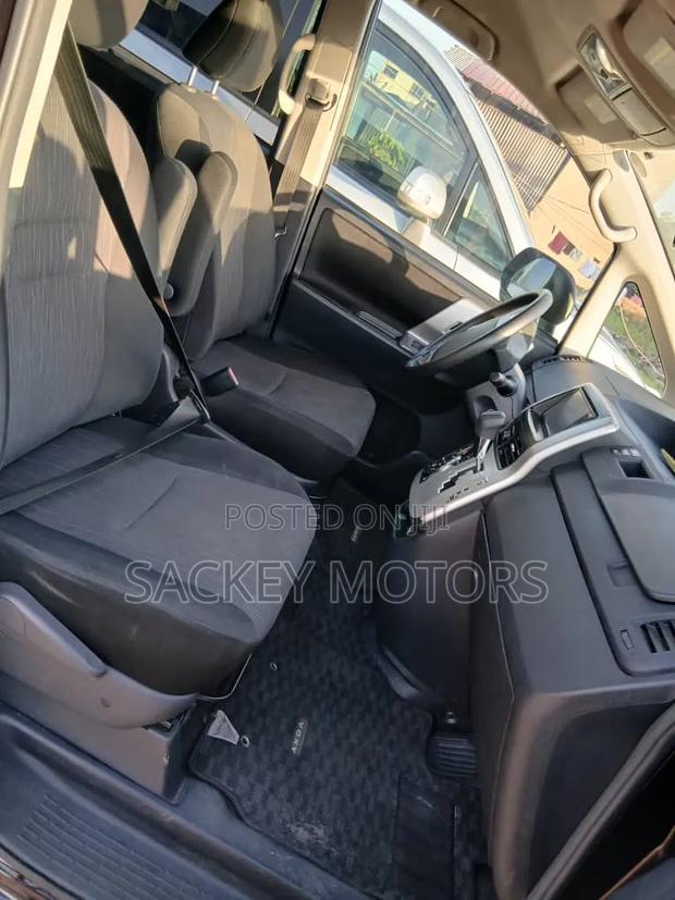 Toyota Voxy 2012 Brown