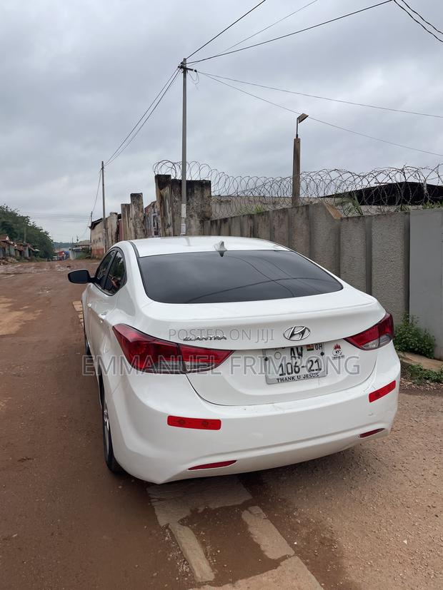 Hyundai Elantra 2013 White
