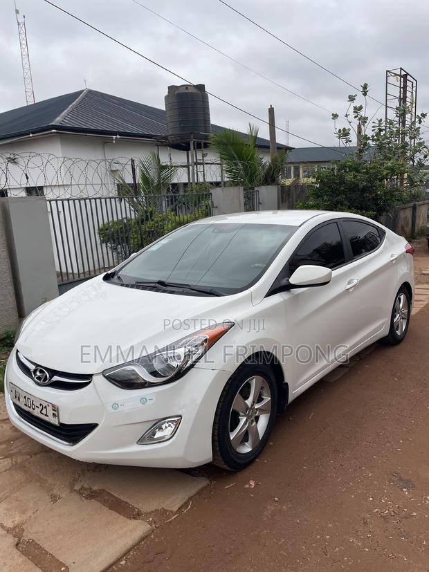 Hyundai Elantra 2013 White