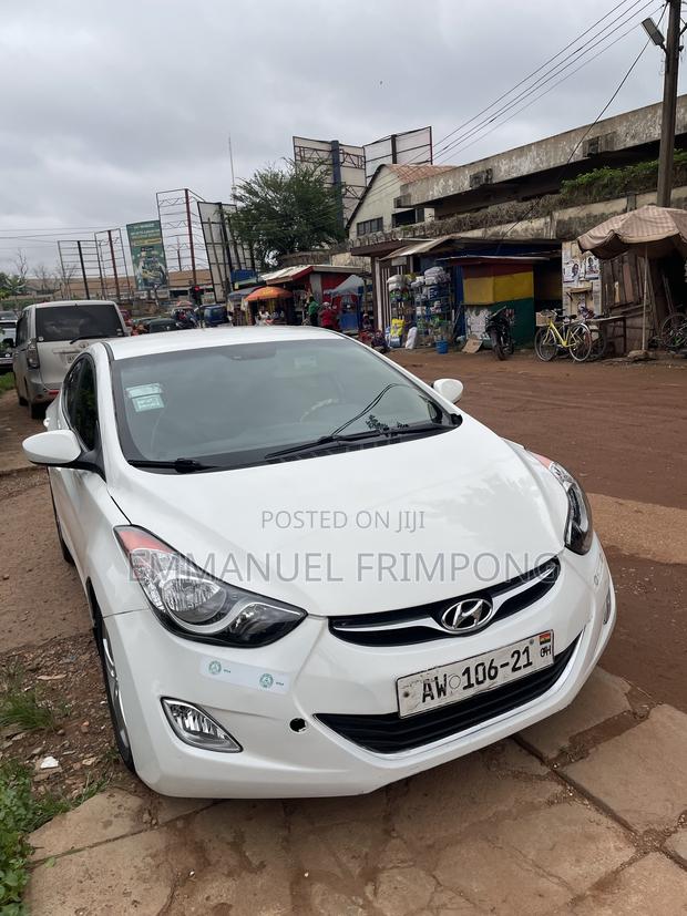 Hyundai Elantra 2013 White