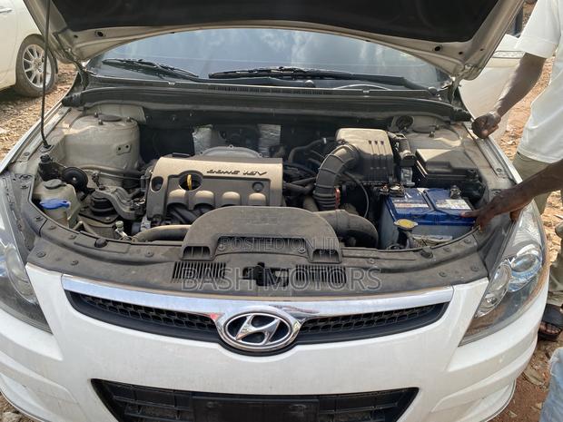 Hyundai i30 2011 White
