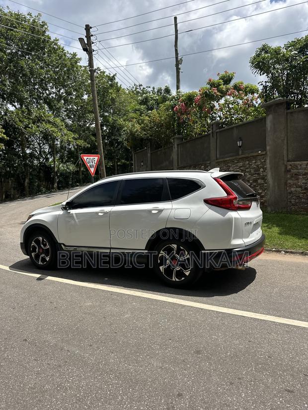 Honda CR-V Touring AWD 2019 White