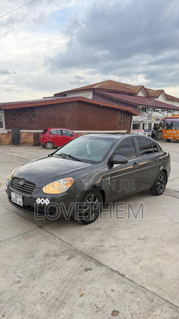 Hyundai Accent 2010 Gray