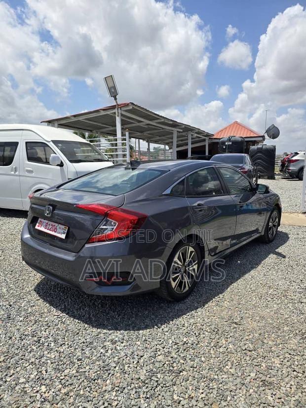 Honda Civic Touring Sedan 2018 Gray