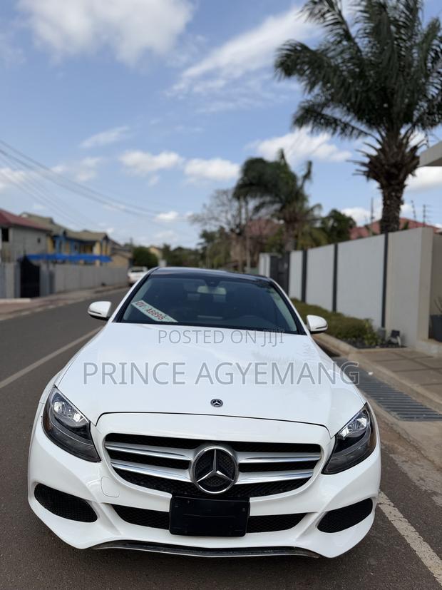Mercedes-Benz C300 Luxury 4matic Sedan AWD (2.0L 4cyl 7A) 2017 White