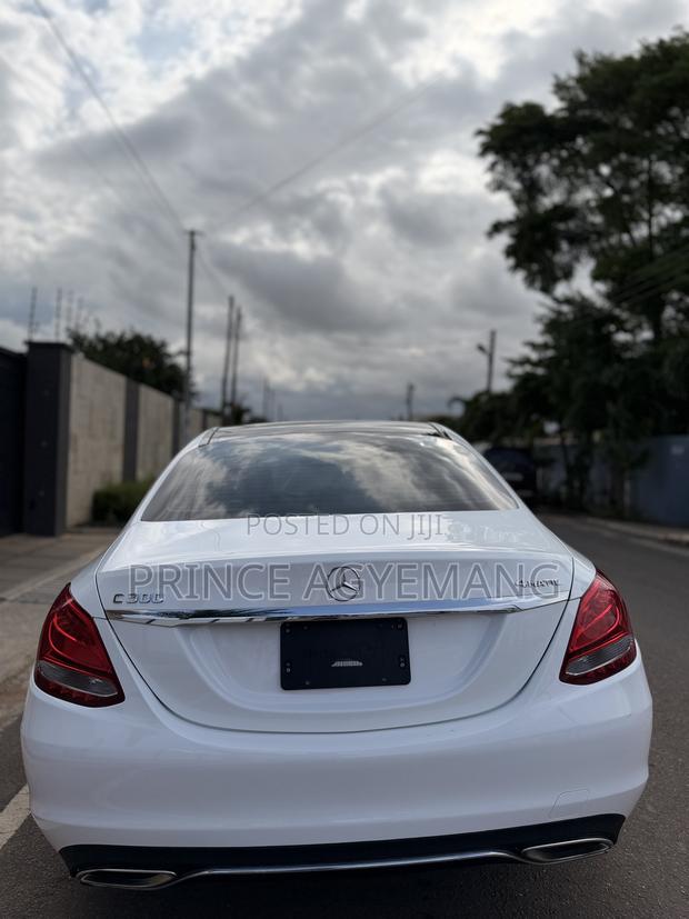 Mercedes-Benz C300 Luxury 4matic Sedan AWD (2.0L 4cyl 7A) 2017 White