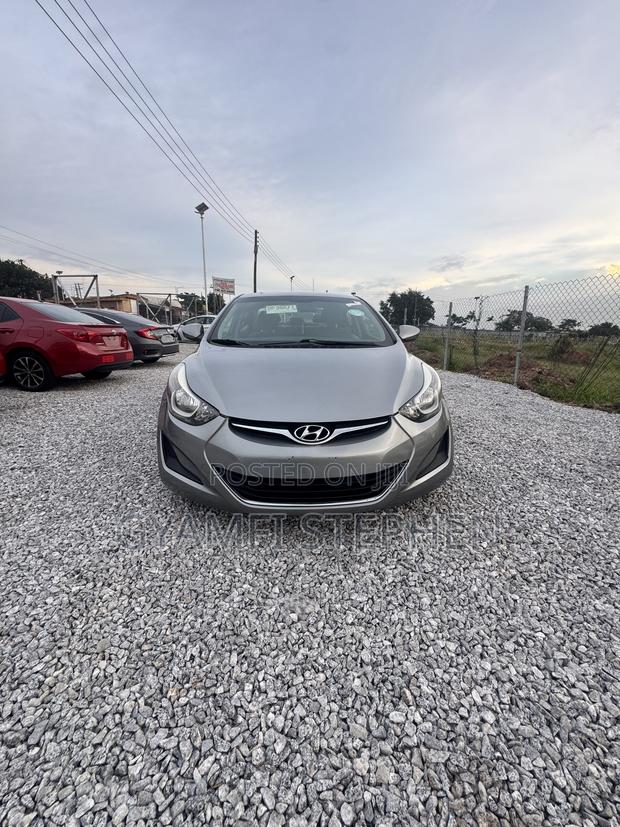 Hyundai Elantra SE 4dr Sedan (1.8L 4cyl 6A) 2015 Silver