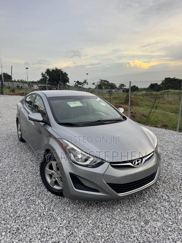 Hyundai Elantra SE 4dr Sedan (1.8L 4cyl 6A) 2015 Silver