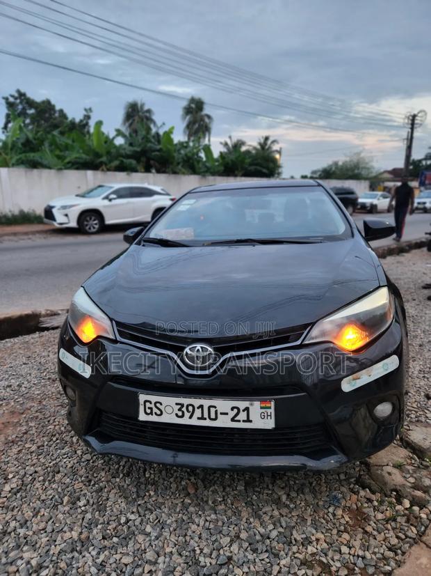 Toyota Corolla LE Eco Plus 4dr Sedan (1.8L 4cyl CVT) 2014 Black