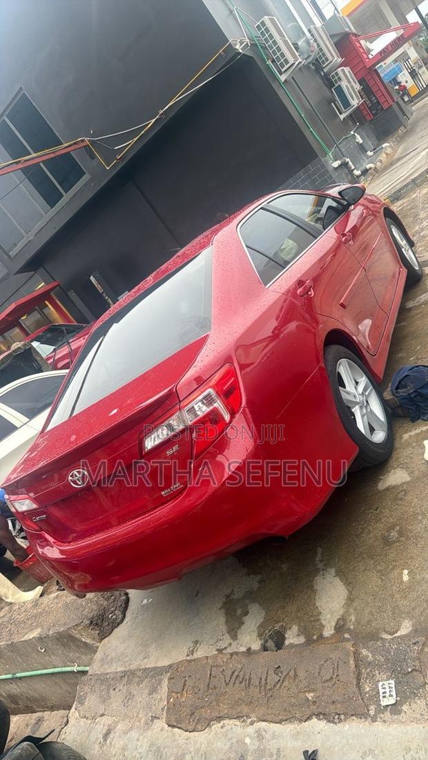 Toyota Camry 2014 Red
