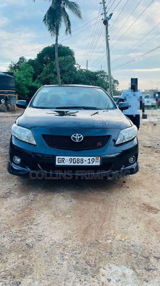 Toyota Corolla 2010 Black