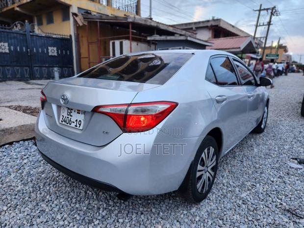 Toyota Corolla 2016 Gray