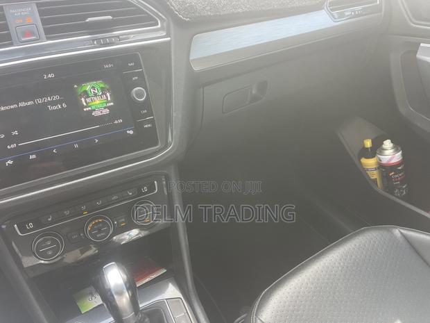 Volkswagen Tiguan 2.0T SEL AWD 4MOTION 2019 Black