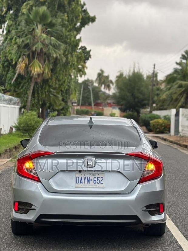 Honda Civic EX 4dr Sedan (2.0L 4cyl) 2017 Silver