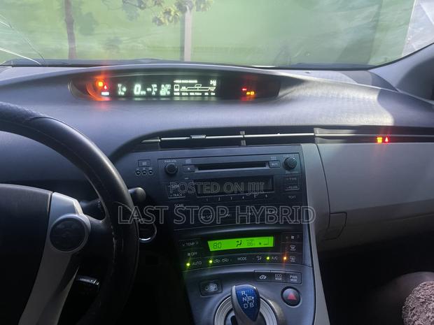 Toyota Prius III 2010 White