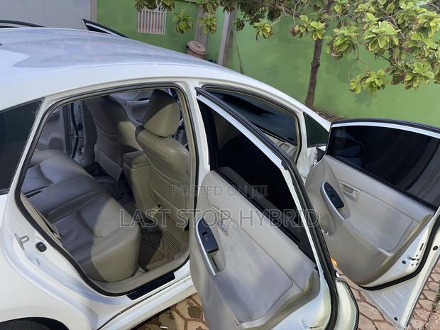 Toyota Prius III 2010 White