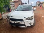 Mitsubishi Outlander 2010 White for sale