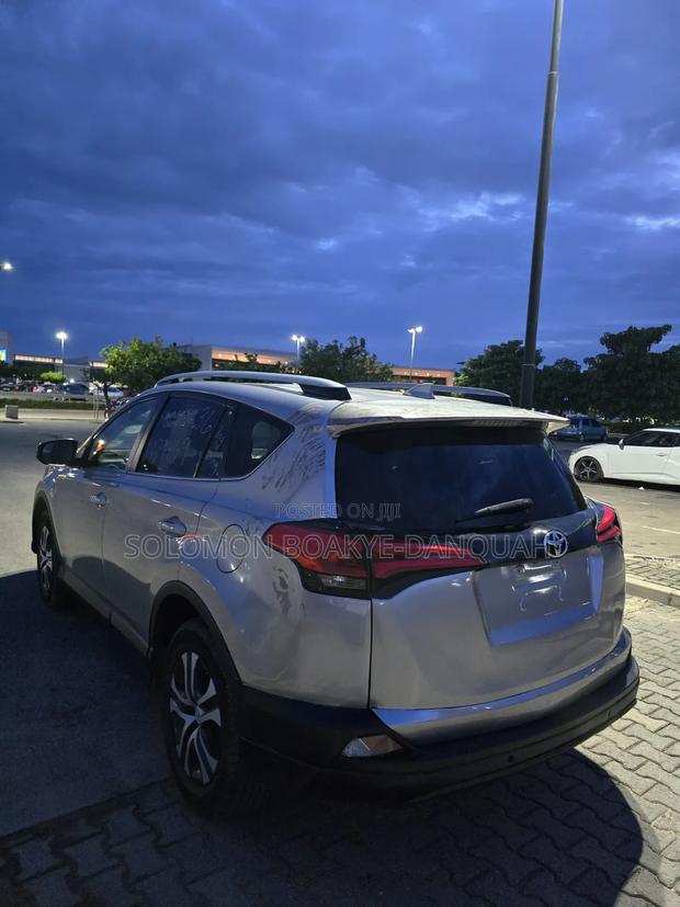 Toyota RAV4 2018 Silver