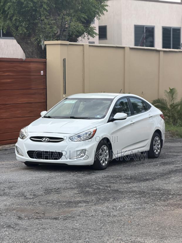 Hyundai Accent SE Sedan 2016 White