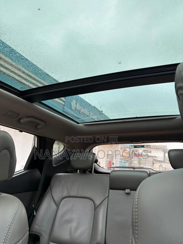Hyundai Santa Fe 2015 White