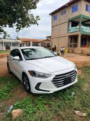 Hyundai Elantra SE Sedan FWD (2.0L 4cyl 6M) 2017 White for sale