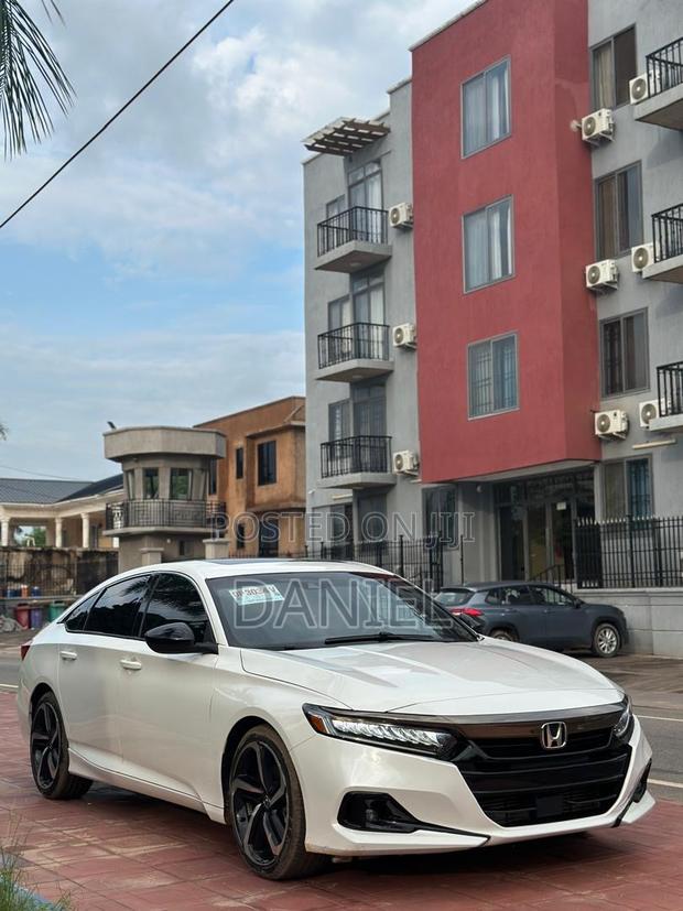 Honda Accord Sport 2.0T 2022 White