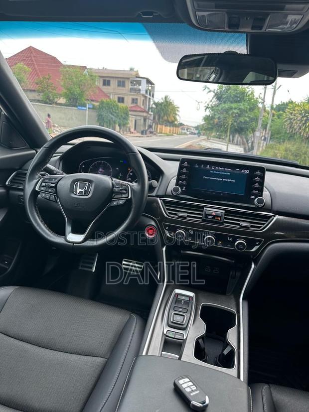 Honda Accord Sport 2.0T 2022 White