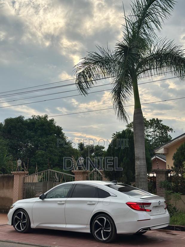 Honda Accord Sport 2.0T 2022 White