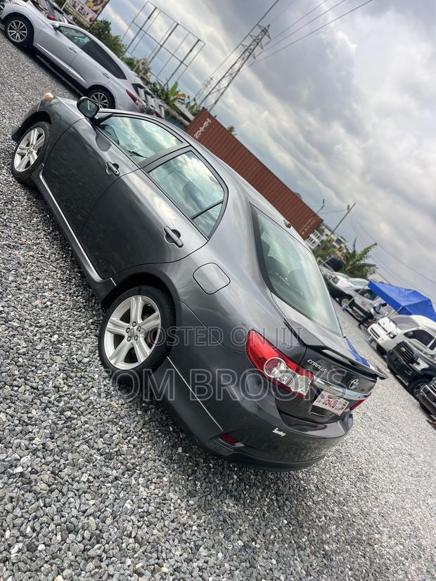Toyota Corolla S 4dr Sedan (1.8L 4cyl 4A) 2013 Gray