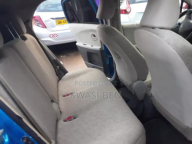 Toyota Vitz 2010 Blue